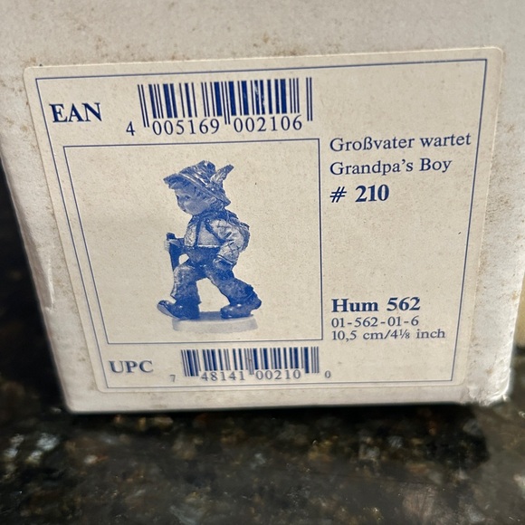 Hummel Goebel Figurine w/ Green Hat and Brown Overalls Grandpa’s Boy #210, 4.25” - Picture 5 of 9